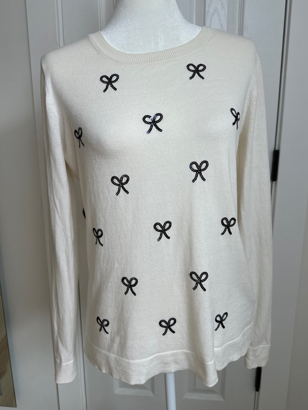 J. Crew Teddie Cream Ivory 100% Cotton Sequin Bow Holiday Sweater Medium